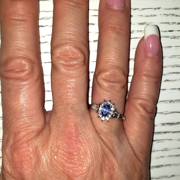 Exquisite Tanzanite & White Zircon - Picture 5 of 5